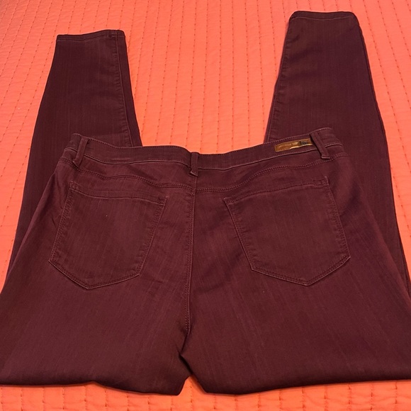 LEI NWOT and never worn, Junior size 15 skinny jeans in dark plum color. - Picture 4 of 9